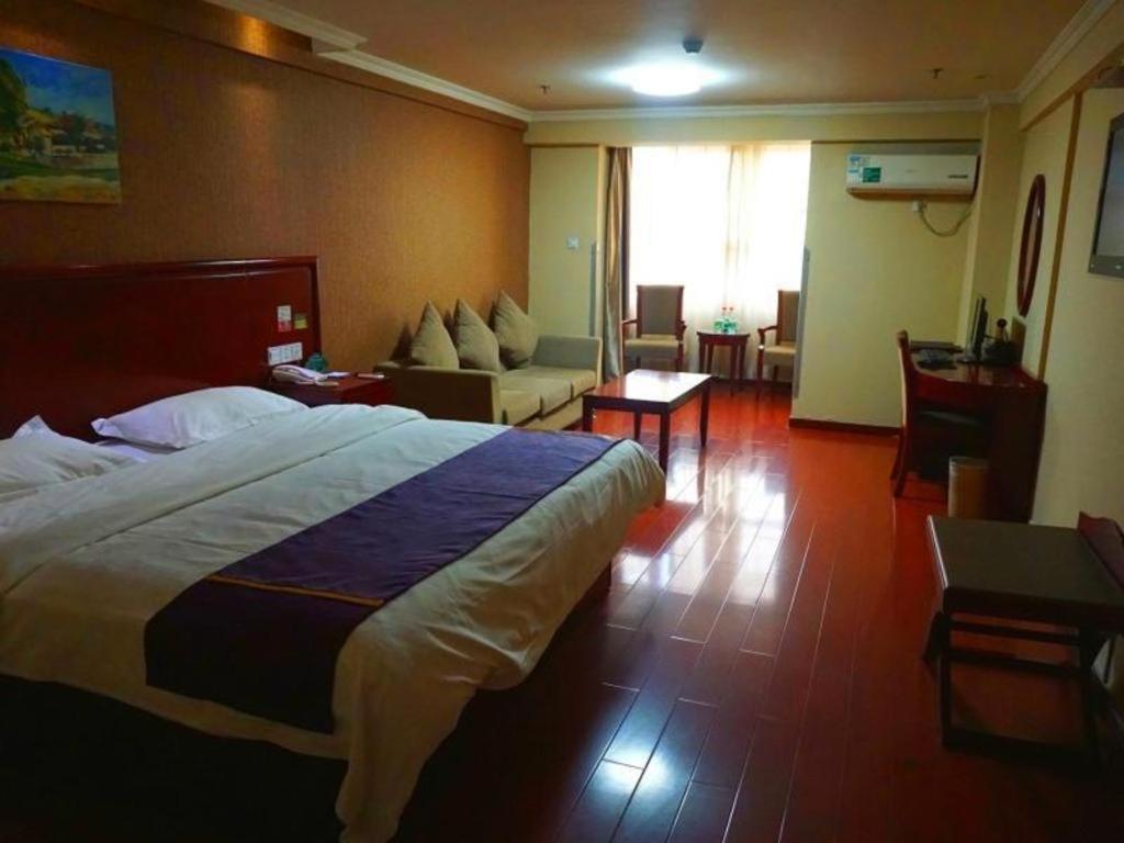 Greentree Inn Xi'An Bell And Drum Tower Food Street Ancient City Wall Ximen Express Hotel Exterior photo
